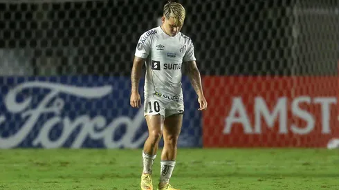 Yeferson Soteldo se despidió del Santos.