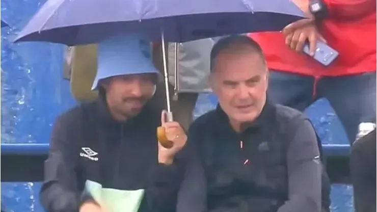 Bielsa fue protagonista de un momento humorístico