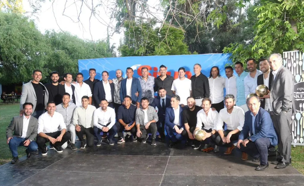 Sifup entregó el fondo a los futbolistas retirados