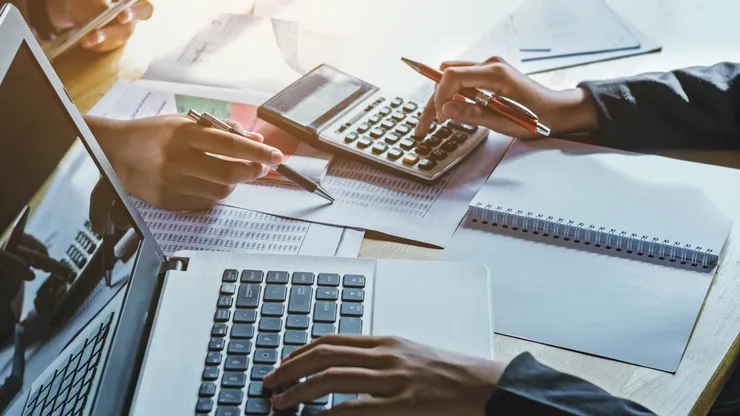 ¿Hay Aguinaldo de Navidad para el sector privado? Así se calcula el monto.