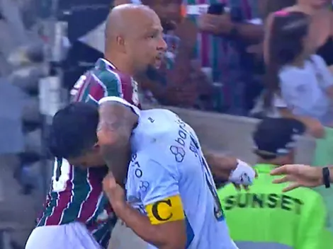 Felipe Melo se enoja y casi le hace una DDT a Luis Suárez