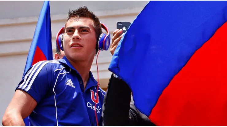 Azul Azul está atenta a un posible regreso de Edu Vargas.