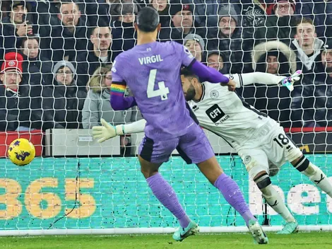 Liverpool le respira en la nuca a Arsenal gracias golazo de Van Dijk