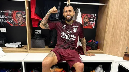 Vidal vuelve a pisar una cancha después de 67 días