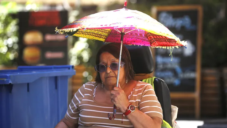 ¡Hasta 36 grados! Mira el pronóstico del tiempo en Santiago esta semana.