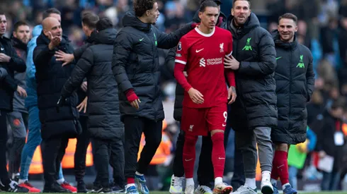 Darwin Núñez y Pep Guardiola protagonizaron una tremenda polémica en la fecha 13 de la Premier League.