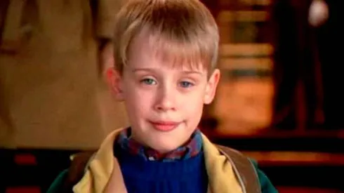 Macaulay Culkin recibe premio por su carrera.