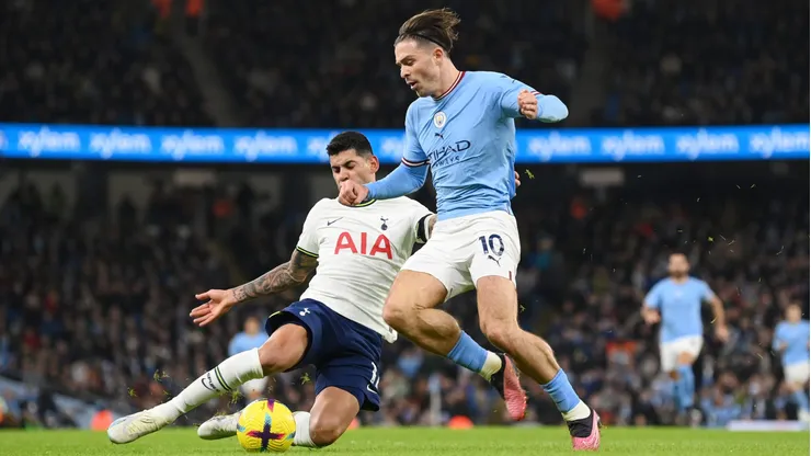 El City es segundo con 29 puntos, los Spurs quintos con 26.