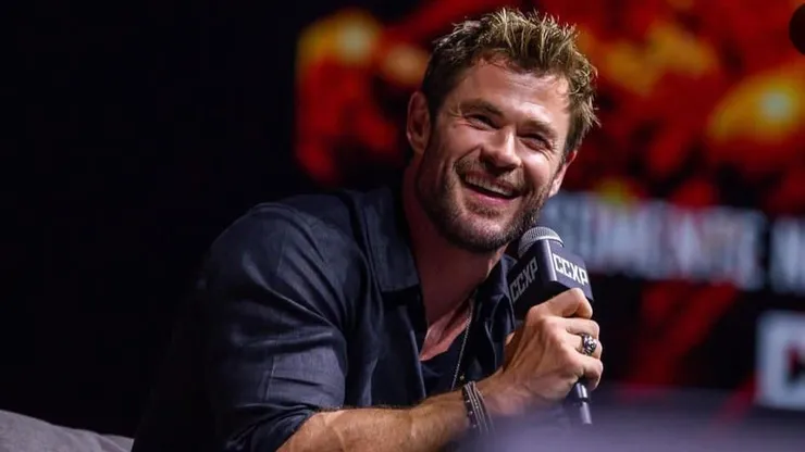 Chris Hemsworth.