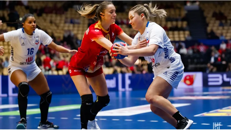 Las Lobas se estrenaron en el Mundial Femenino de Balonmano en Dinamarca.