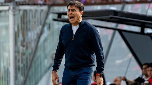Gustavo Quinteros aún no renueva su vínculo con Colo Colo para 2024.