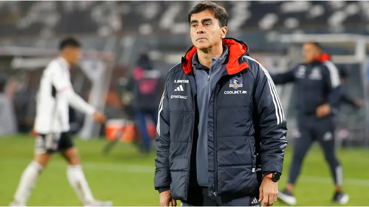 Gustavo Quinteros habló del estado de la cancha del Monumental.