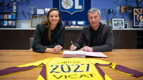 Christiane Endler firmó su extensión de contrato con Lyon
