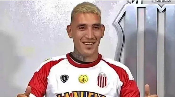 Barracas fue la última camiseta que vistió Ricardo Centurión.