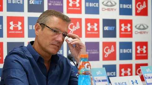 Buljubasich en conferencia de prensa de U.C