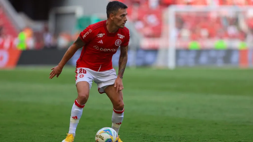 Charles Aránguiz fue baja en la Copa Sudamericana por una cirugía. Foto: Comunicaciones Internacional.