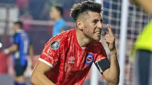 Villalba está cerca de partir a un gigante brasileño.