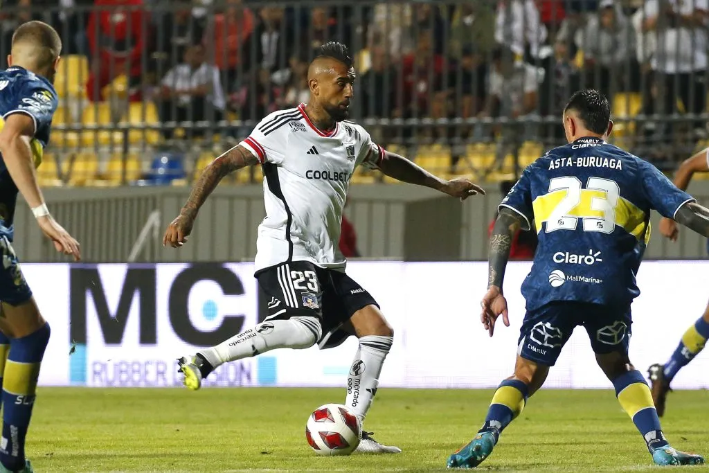 Arturo Vidal jugó casi 60 minutos en su redebut con la camiseta de Colo Colo. | Foto: Photosport.