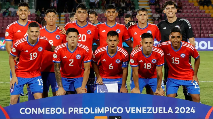 La posible formación titular de Chile para enfrentar a Argentina.