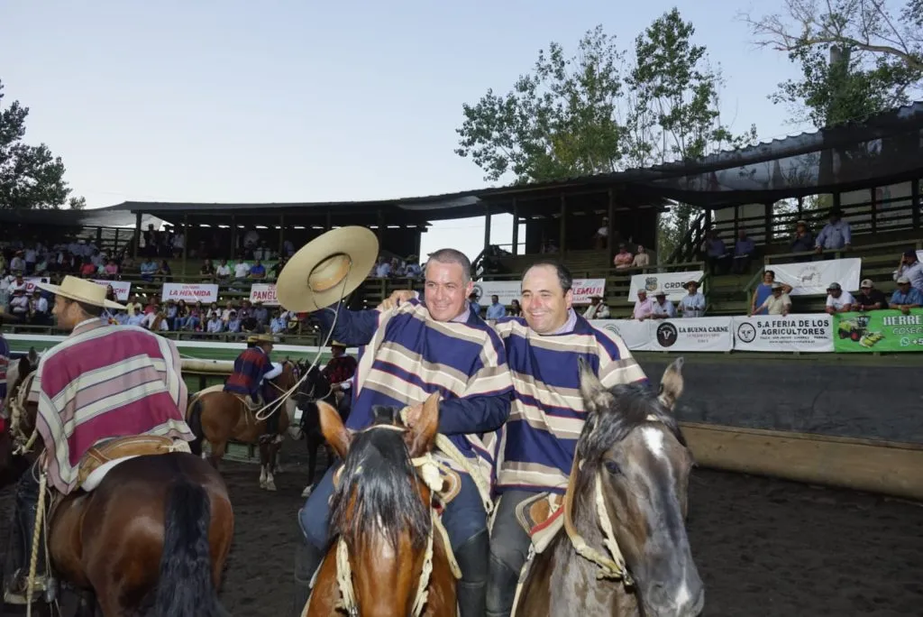 Los grandes vencedores de la jornada. Foto: Fernando de la Fuente