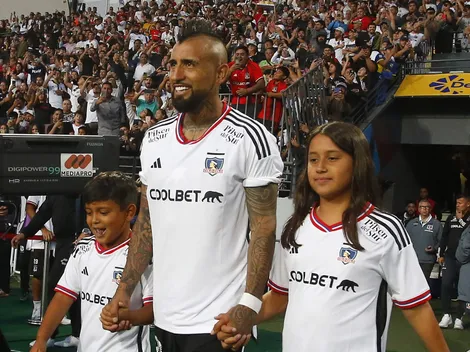 Por ola de calor: hinchas molestos por presentación de Vidal