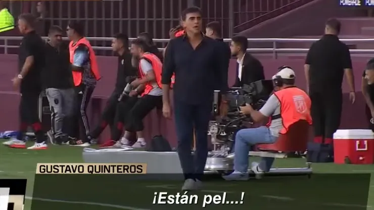 Gustavo Quinteros tuvo dos momentos que lo enojaron mucho en su estreno oficial como DT de Vélez Sarsfield.