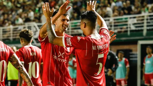 Williams Alarcón tuvo que mostrar mucha determinación para que le dejaran patear un tiro libre. ¡Dejó boquiabierto a un compañero de paso por la Serie A Italia!