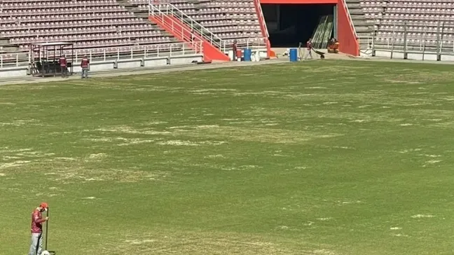 @NoticiasBqto: El estado de la cancha del estadio Metropolitano