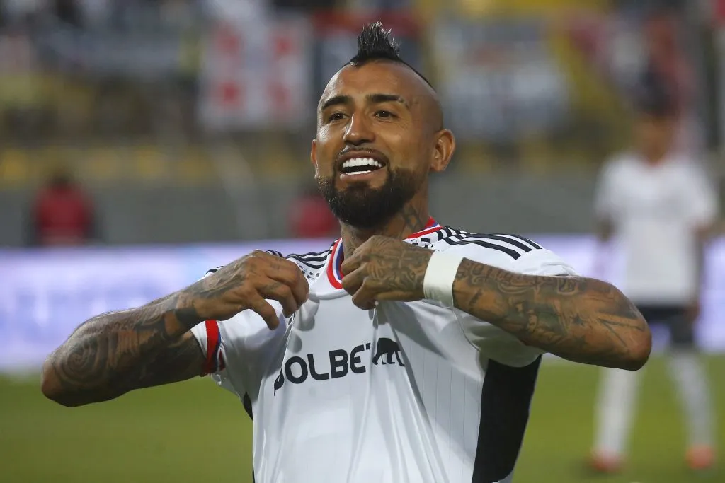 Vidal volvió a jugar con la camiseta de Colo Colo (Photosport)