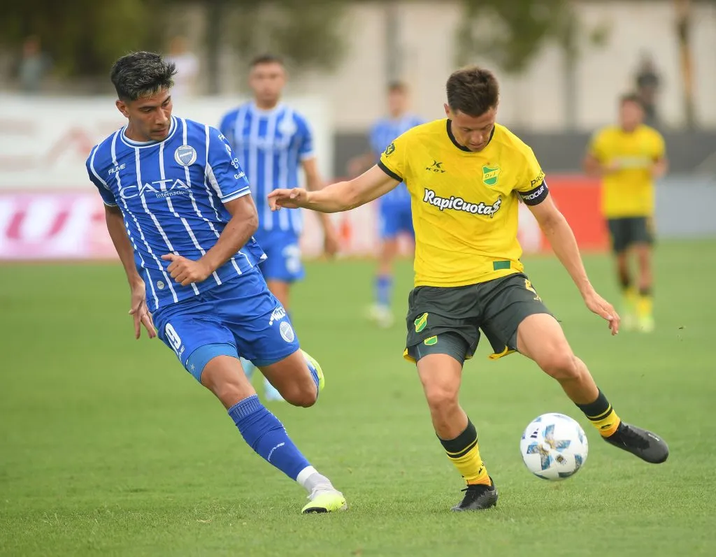 Godoy Cruz venció a Defensa y Justicia en el inicio de la liga argentina | Liga Profesional de Argentina
