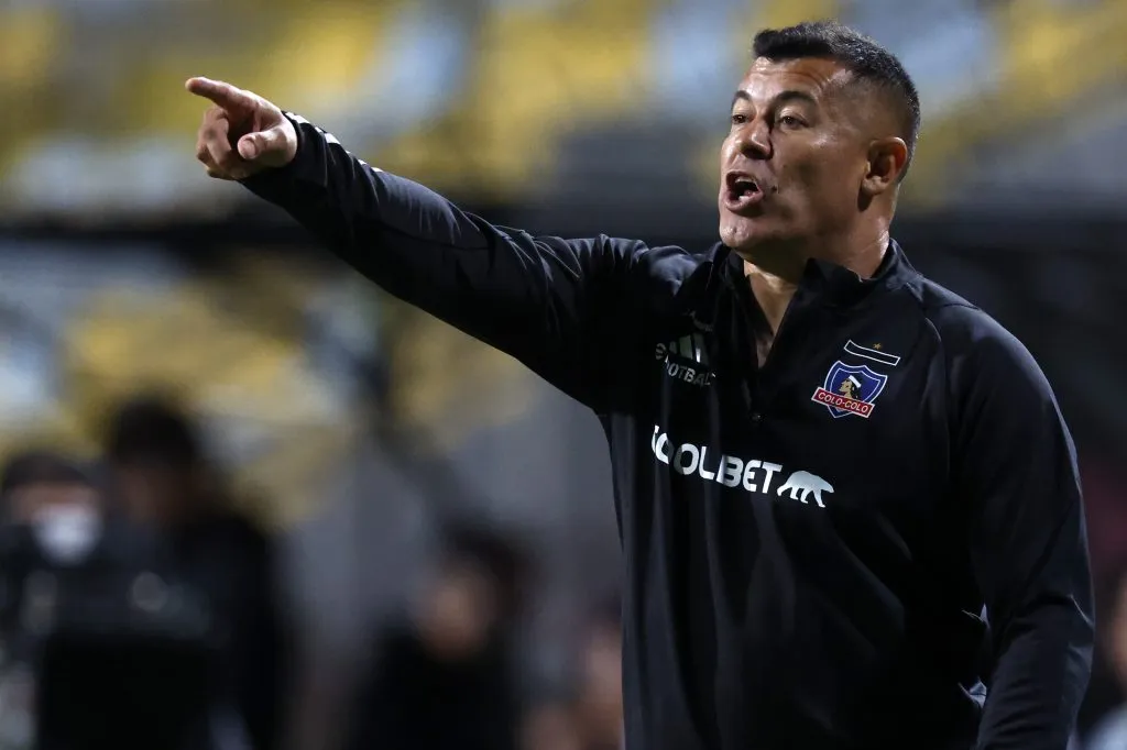 Almirón pidió refuerzos para dos posiciones | Photosport