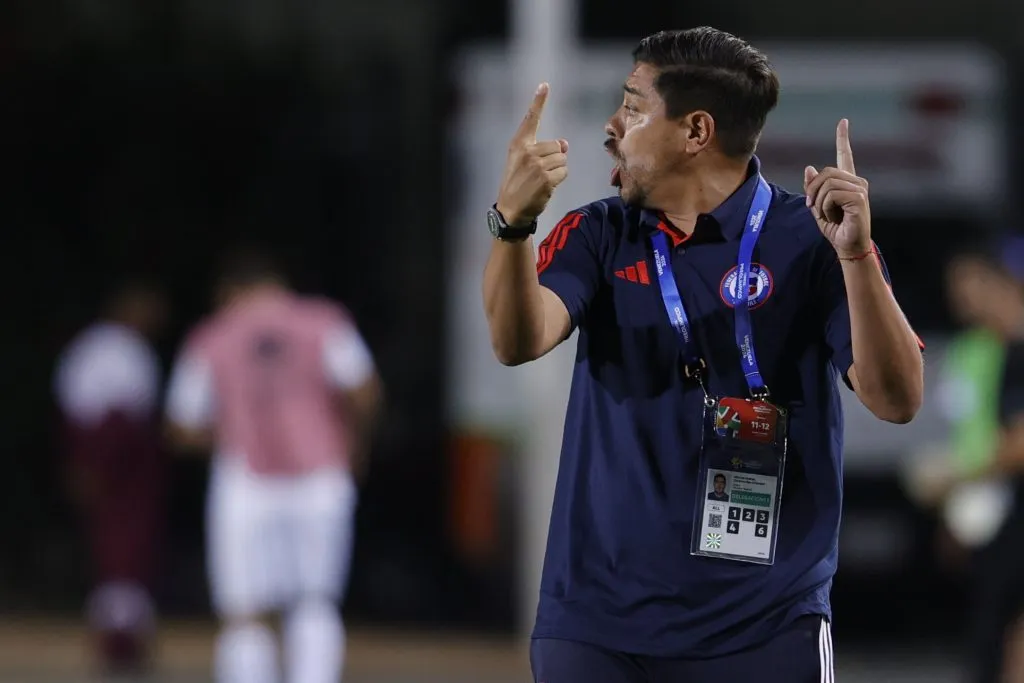 Esta vez, Nicolás Córdova hizo bien los cambios. | Photosport