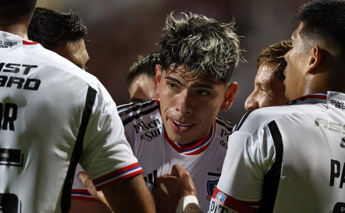 Colo Colo confirma que Carlos Palacios se queda y no va a Boca - RedGol