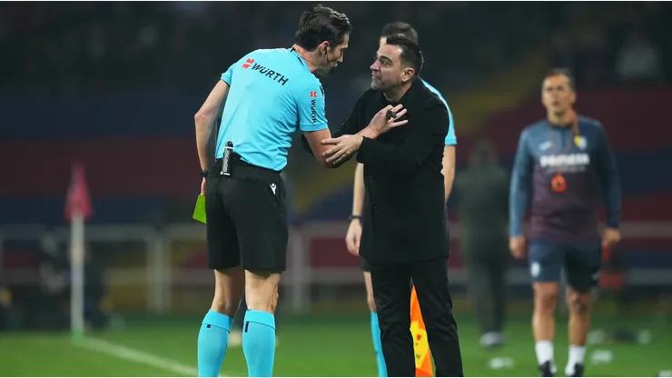Xavi utilizó las cámaras de TV para criticar la labor de José Luis Munuera.