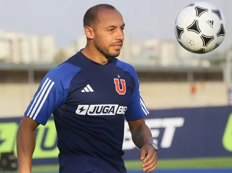 Furia en la UC: Díaz se ríe en el enojo de Zampedri