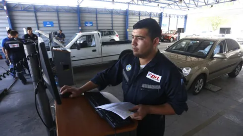 Revisa el calendario 2024 de la revisión técnica.