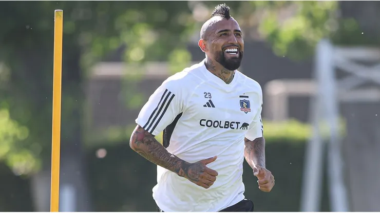 Arturo Vidal es uno de los 25 citados en Colo Colo para duelo con Everton.