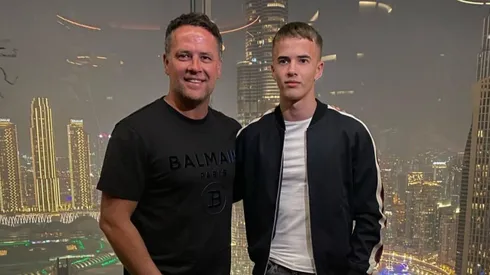 Michael Owen lamenta la enfermedad que está dejando ciego a su hijo James.