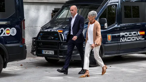 Luis Rubiales deberá enfrentar juicio por beso a Jenni Hermoso.