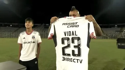 El propio Vidal fue el encargado de estampar el dorsal "23".
