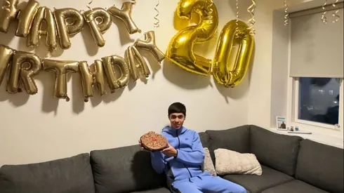 Su novia le tenía una sorpresa en la casa para celebrar.