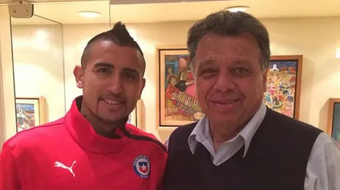 Dos históricos del fútbol chileno: Arturo Vidal y Elías Figueroa