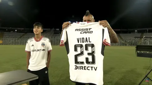 Arturo Vidal vuelve a Colo Colo y lo hace con la su querida camiseta "23".