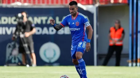 Matías Zaldivia salió como capitán y fue aplaudido por los hinchas.