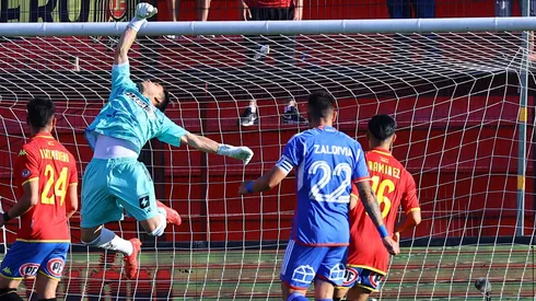 Matías Zaldivia comenzó como capitán de la U en el amistoso frente a Unión Española.