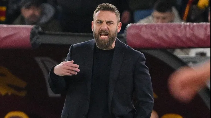 Daniele De Rossi tuvo su estreno al mando de la Roma.