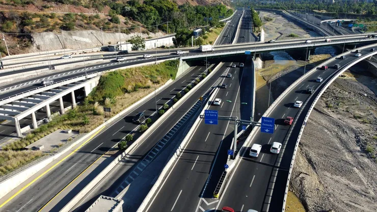 Santiago, 2 de Enero de 2024 Imagenes referenciales de autopistas por alza en la tarifa del Tag. Javier Salvo/Aton Chile