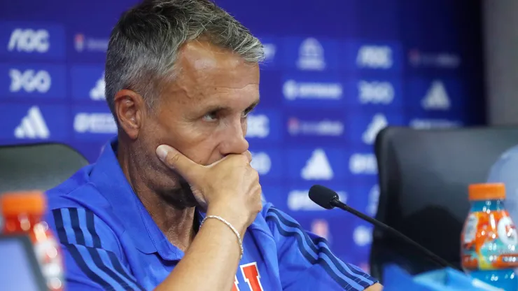 Álvarez dejó claro cual era su preferencia para reforzar el mediocampo, y en la directiva azul tomaron otra decisión.