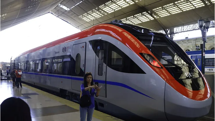 ¿Cuáles son los horarios y precios del nuevo tren Santiago - Curicó?