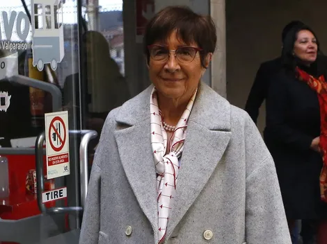 Carmen Hertz devolvió collar Swarovski que le regaló Cathy Barriga